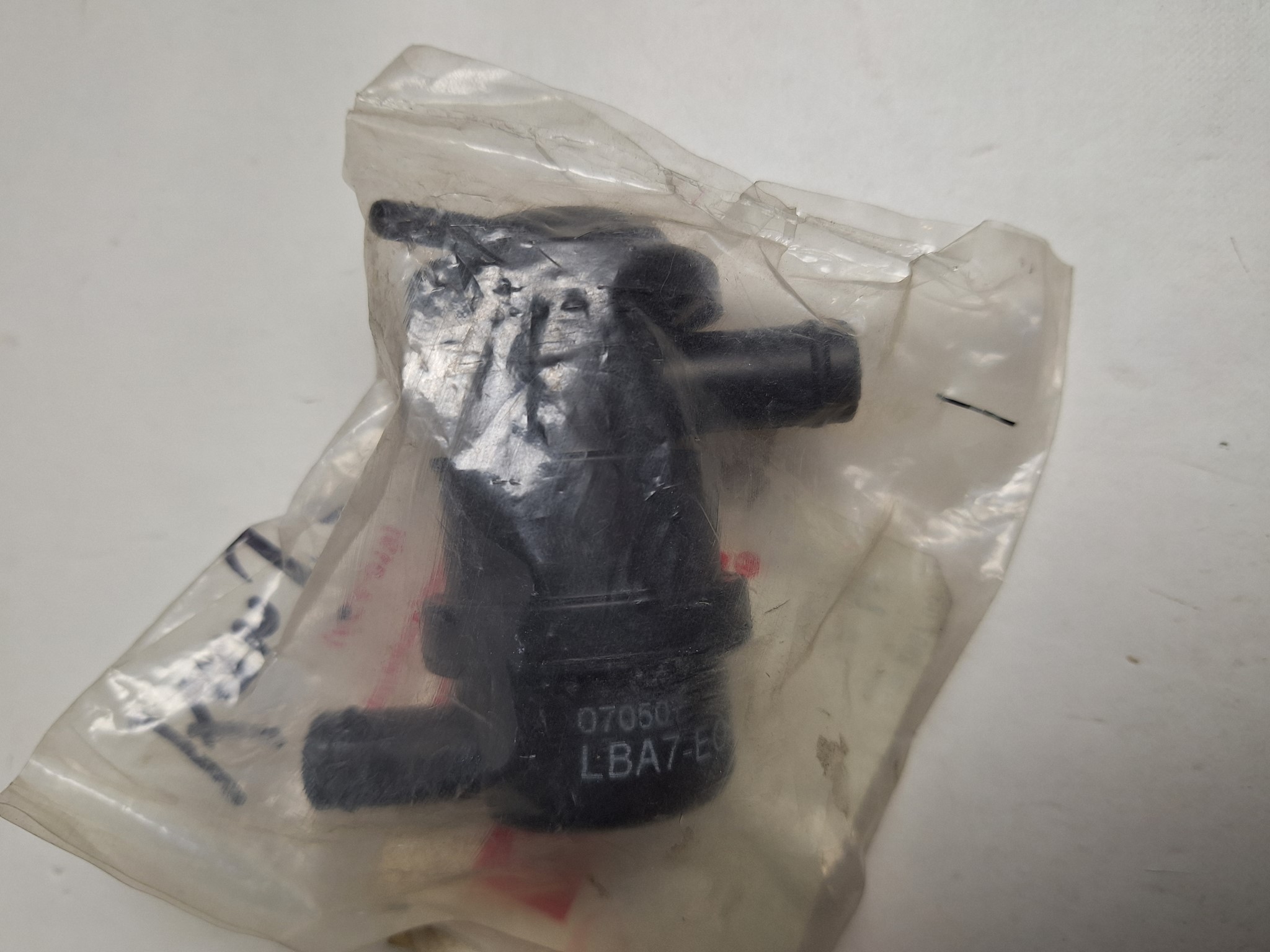 Picture of Kymco  MAXXER 250SE EUROII  VENTIL  1880A-LBA7-E0A